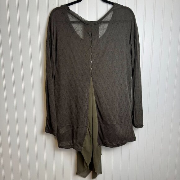 Free People New Romantics olive green sweater button back detail size medium A29 - Picture 4 of 7